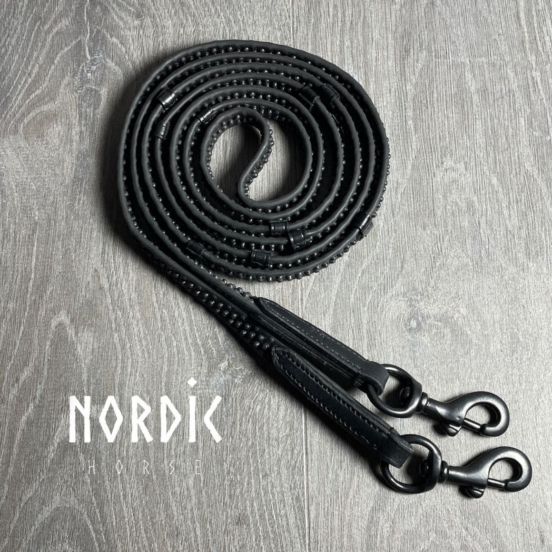 Nordic Horse biothanetøjle med dupper og stoppere, sort